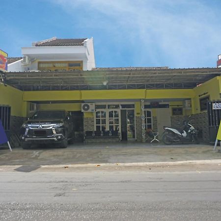 Putih Mulia Homestay Syariah Lumajang 외부 사진