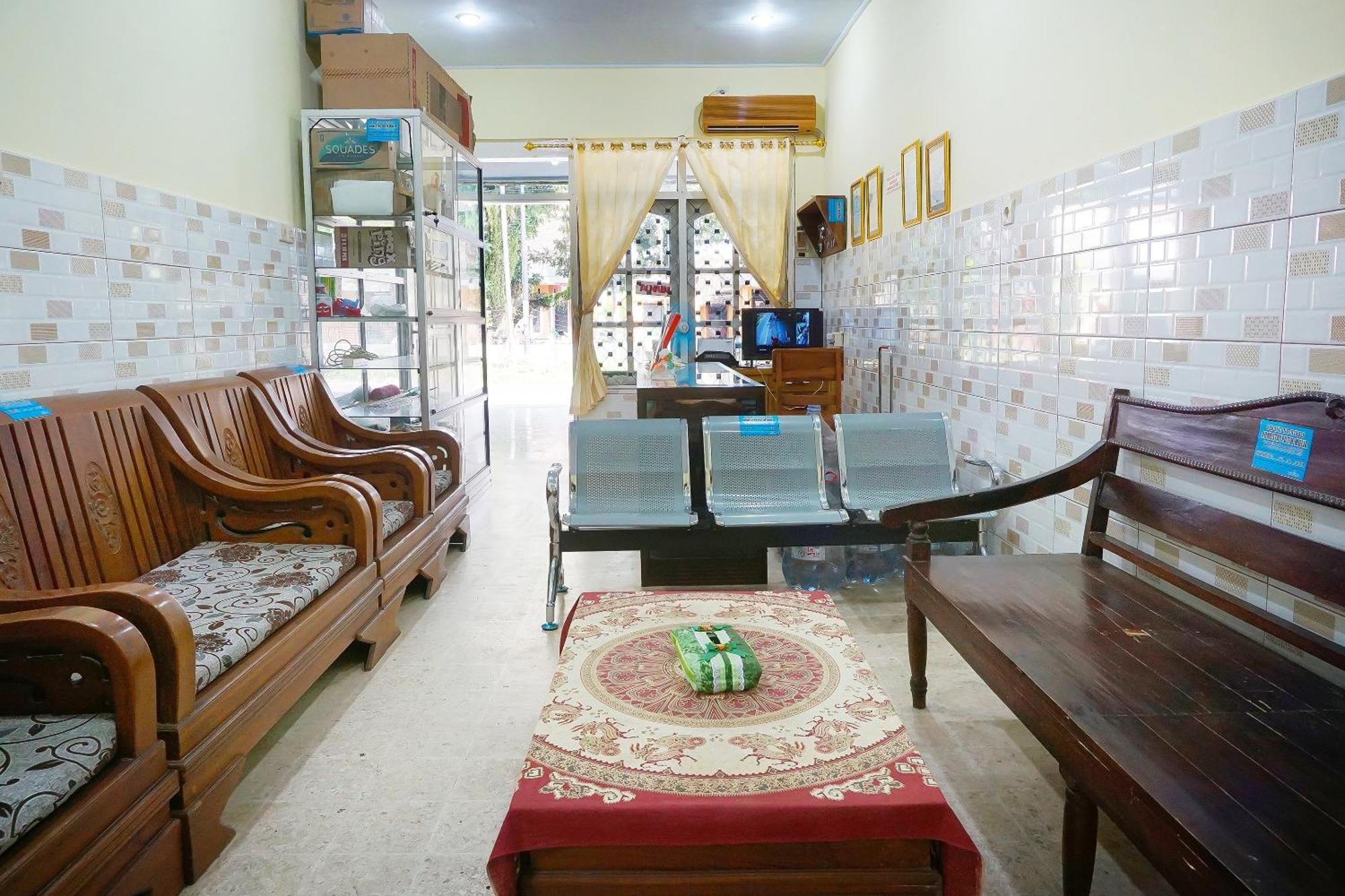 Putih Mulia Homestay Syariah Lumajang 외부 사진